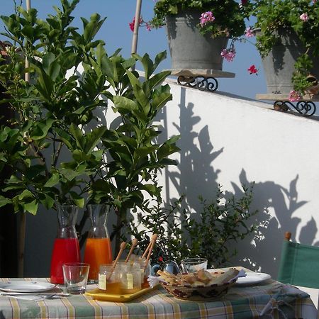 Piazza San Pantaleo Bed & Breakfast Sorso Dış mekan fotoğraf