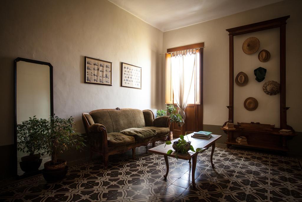 Piazza San Pantaleo Bed & Breakfast Sorso Dış mekan fotoğraf
